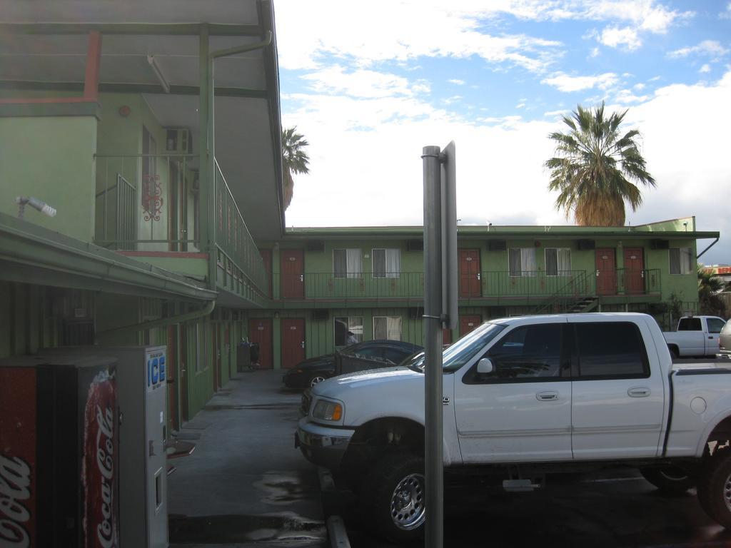 Sunshine Motel Сан Бернардино Екстериор снимка